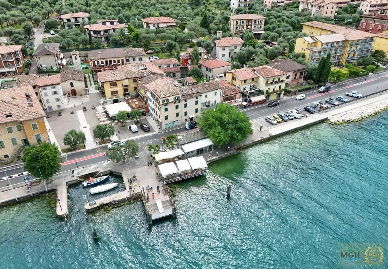 Apartment Appartamenti Albatros Brenzone sul Garda Italy